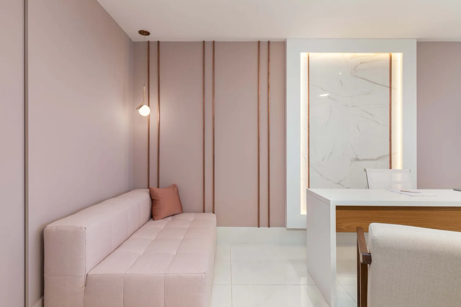 Sala de espera do consultório na Barra da Tijuca